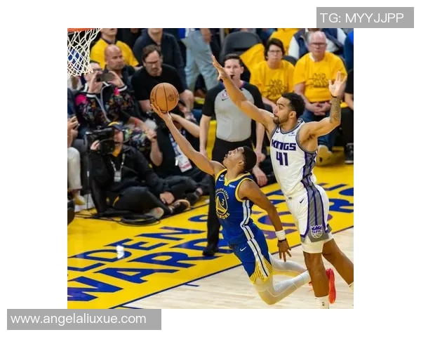 2017年勇士与国王激战回顾：一场精彩绝伦的NBA对决盛宴