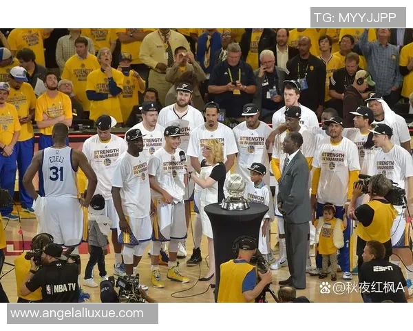 2017年5月3日NBA季后赛勇士队对阵爵士队精彩回顾与赛后分析 2017年5月3日NBA季后赛勇士队对阵爵士队精彩回顾与赛后分析