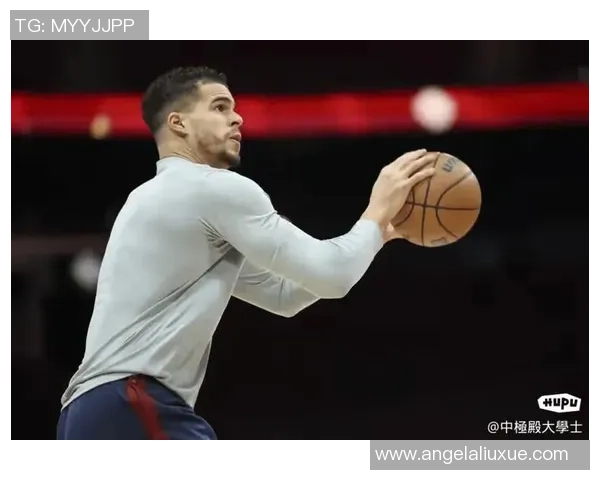 小迈克尔波特如何在NBA赛场上崭露头角与展现个人风采